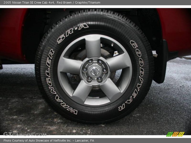 Red Brawn / Graphite/Titanium 2005 Nissan Titan SE Crew Cab 4x4