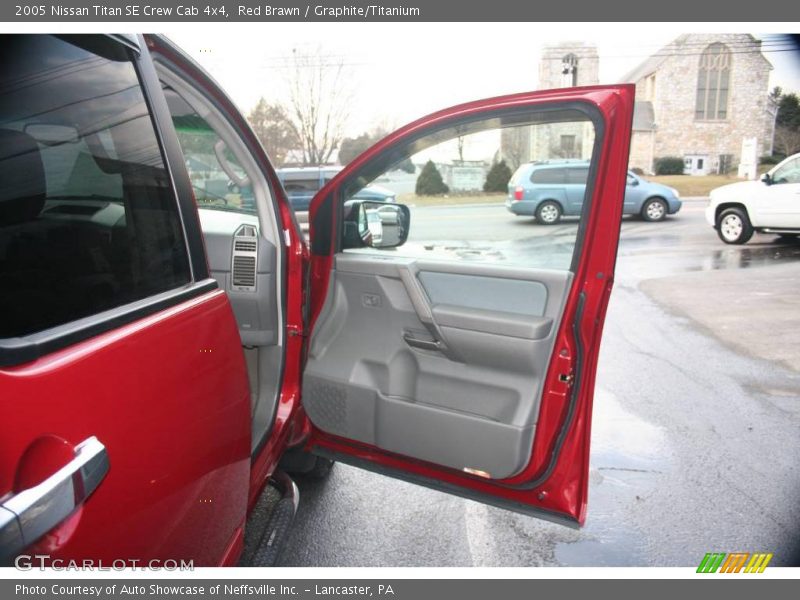 Red Brawn / Graphite/Titanium 2005 Nissan Titan SE Crew Cab 4x4