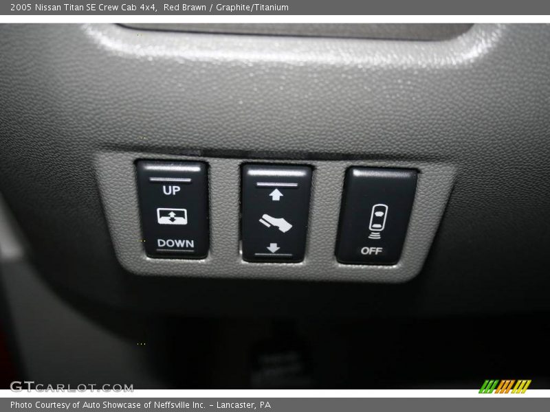 Red Brawn / Graphite/Titanium 2005 Nissan Titan SE Crew Cab 4x4
