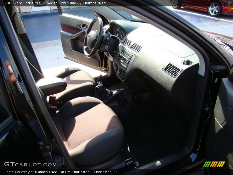 Pitch Black / Charcoal/Red 2006 Ford Focus ZX4 ST Sedan