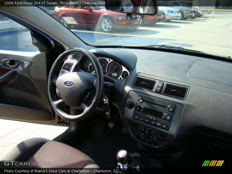 Pitch Black / Charcoal/Red 2006 Ford Focus ZX4 ST Sedan