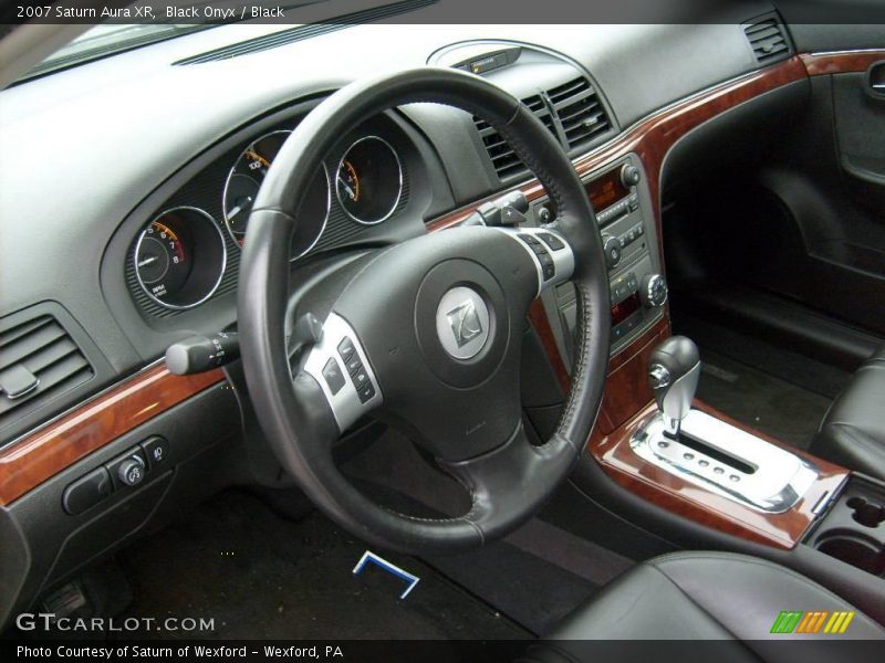 Black Onyx / Black 2007 Saturn Aura XR