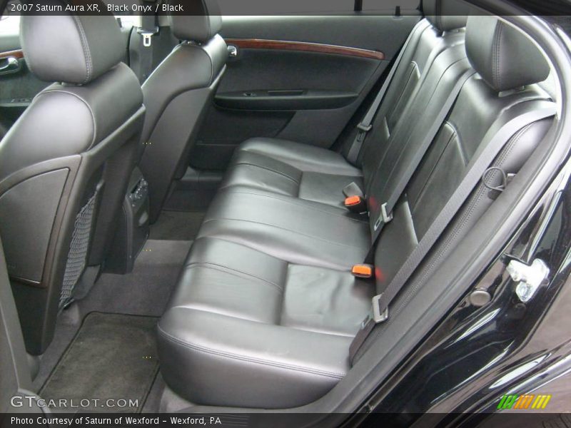 Black Onyx / Black 2007 Saturn Aura XR