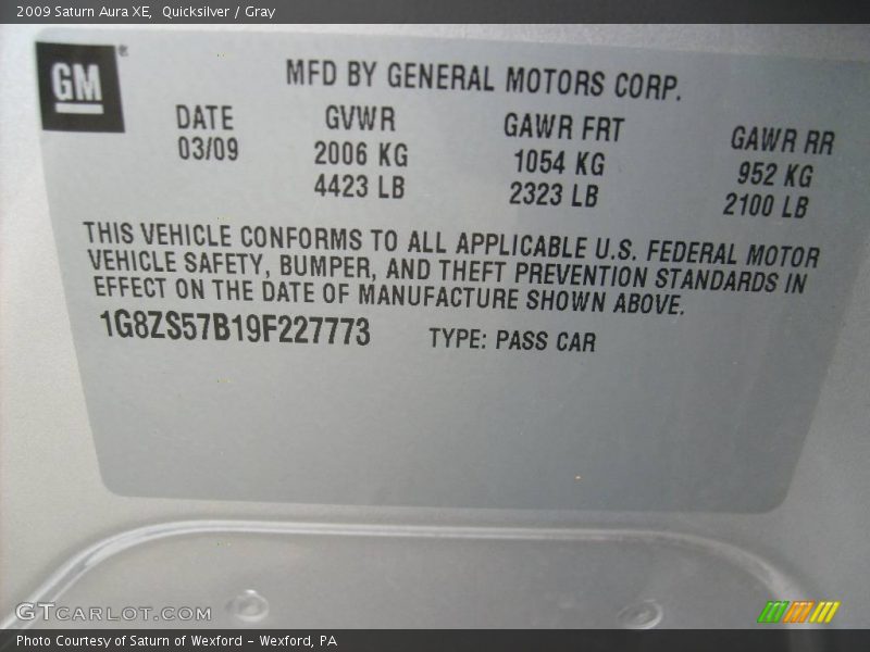 Quicksilver / Gray 2009 Saturn Aura XE