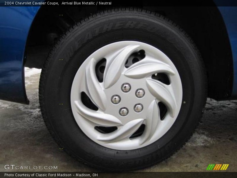 Arrival Blue Metallic / Neutral 2004 Chevrolet Cavalier Coupe