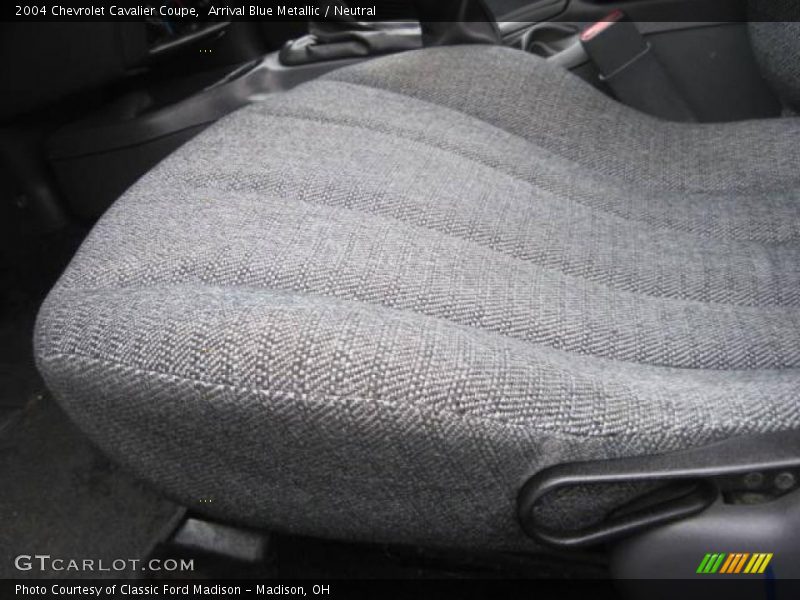 Arrival Blue Metallic / Neutral 2004 Chevrolet Cavalier Coupe