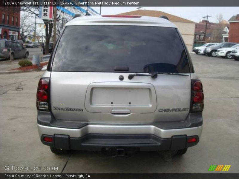 Silverstone Metallic / Medium Pewter 2004 Chevrolet TrailBlazer EXT LS 4x4