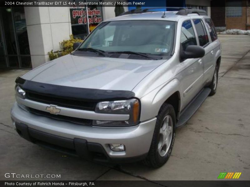 Silverstone Metallic / Medium Pewter 2004 Chevrolet TrailBlazer EXT LS 4x4