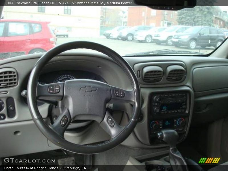 Silverstone Metallic / Medium Pewter 2004 Chevrolet TrailBlazer EXT LS 4x4