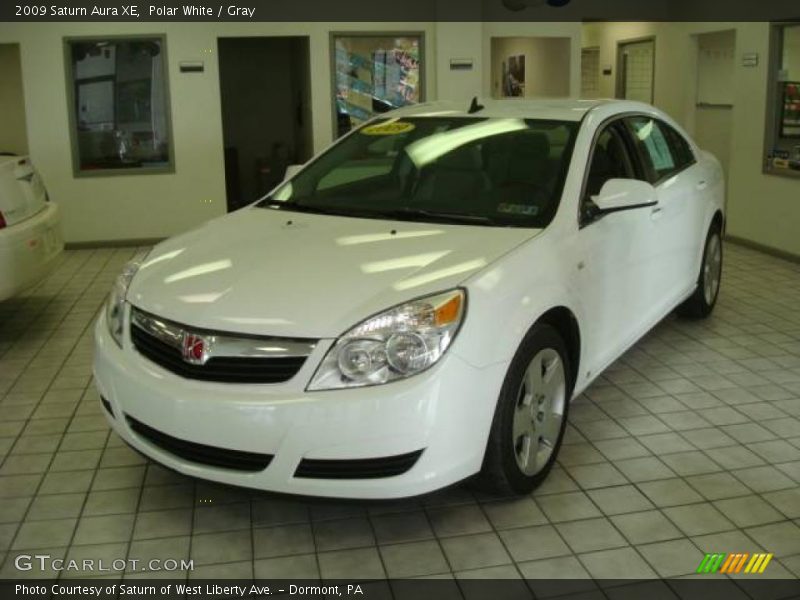 Polar White / Gray 2009 Saturn Aura XE
