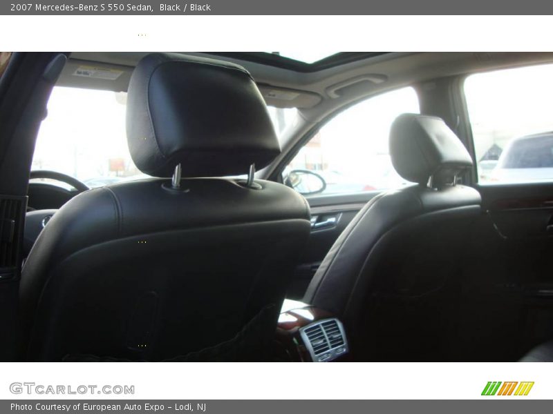 Black / Black 2007 Mercedes-Benz S 550 Sedan