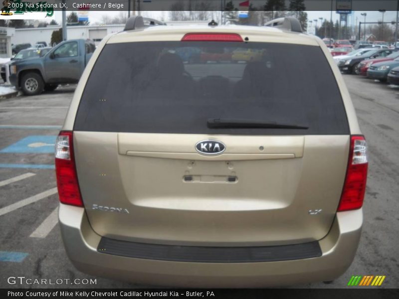 Cashmere / Beige 2009 Kia Sedona LX