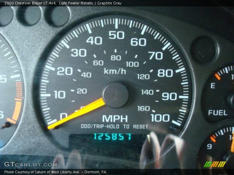 Light Pewter Metallic / Graphite Gray 2000 Chevrolet Blazer LT 4x4