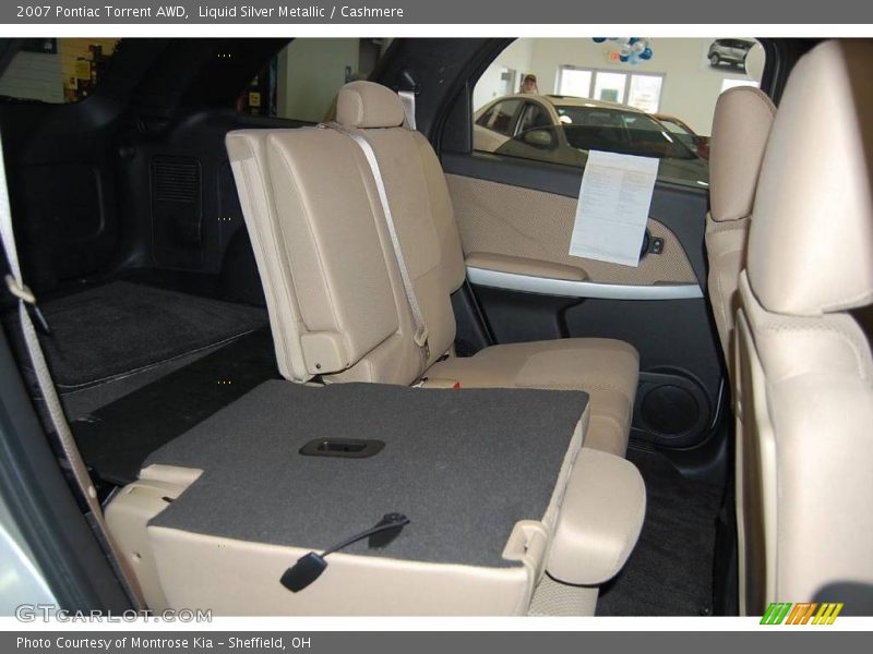 Liquid Silver Metallic / Cashmere 2007 Pontiac Torrent AWD