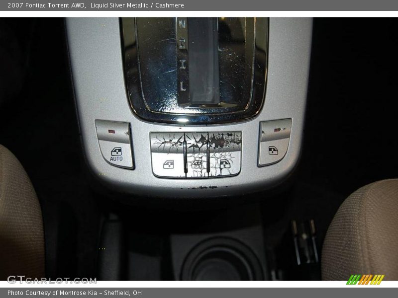 Liquid Silver Metallic / Cashmere 2007 Pontiac Torrent AWD