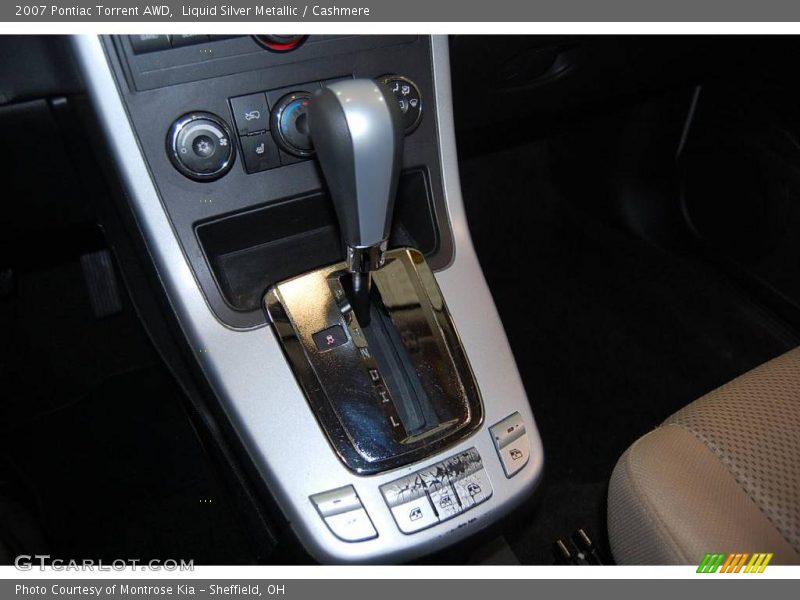 Liquid Silver Metallic / Cashmere 2007 Pontiac Torrent AWD