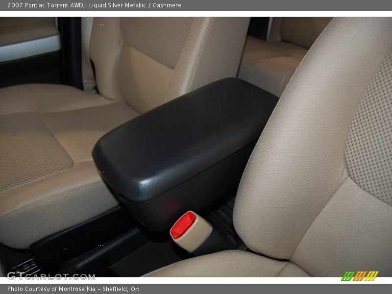 Liquid Silver Metallic / Cashmere 2007 Pontiac Torrent AWD