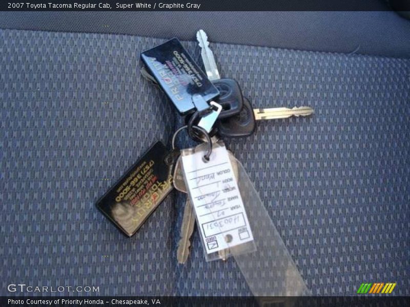 Super White / Graphite Gray 2007 Toyota Tacoma Regular Cab