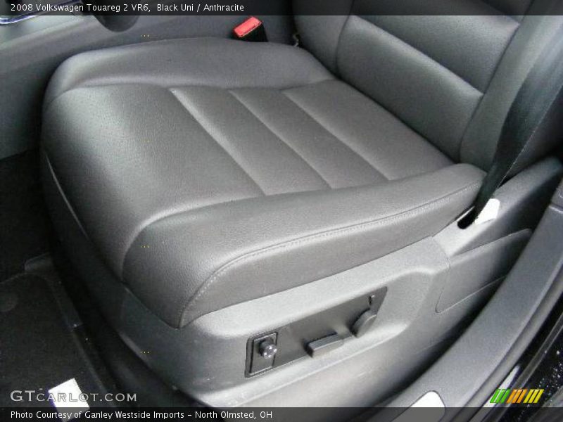 Black Uni / Anthracite 2008 Volkswagen Touareg 2 VR6