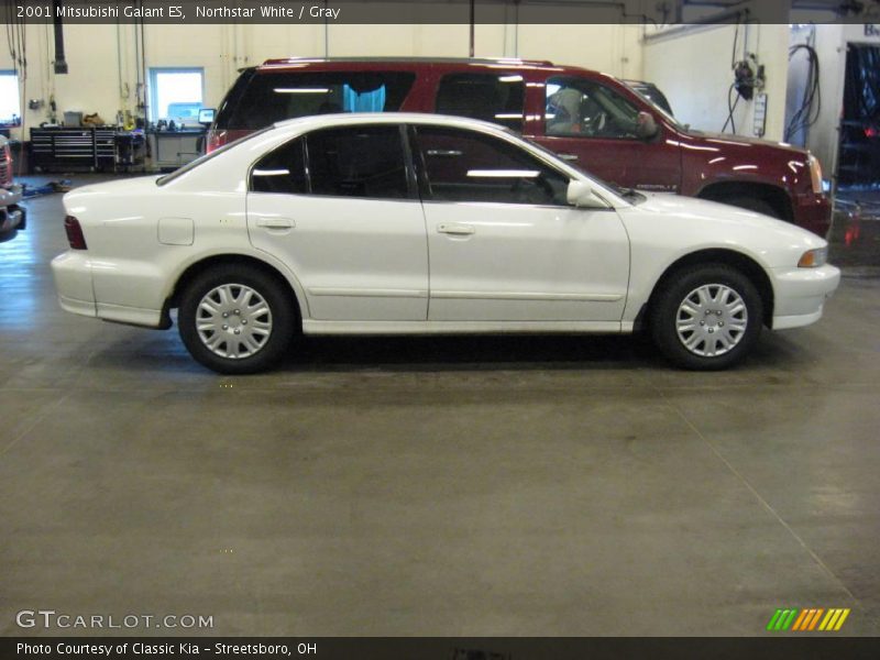 Northstar White / Gray 2001 Mitsubishi Galant ES