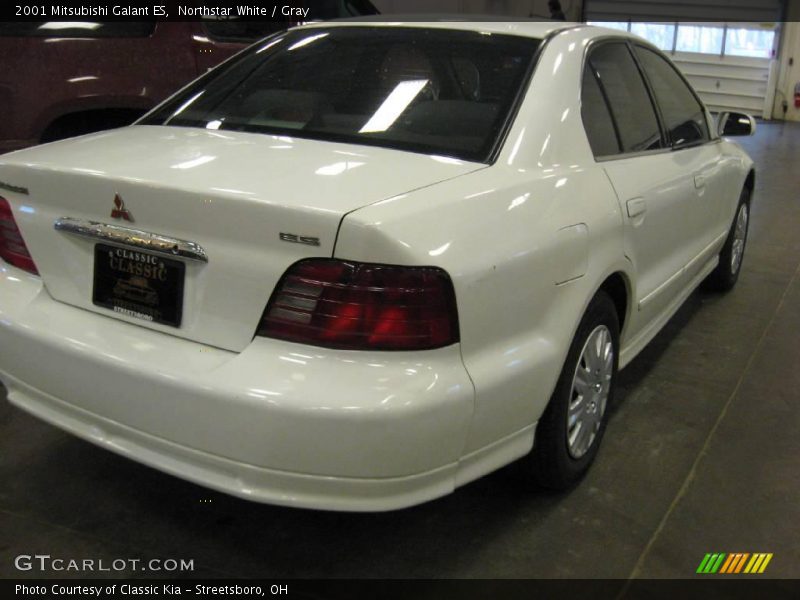 Northstar White / Gray 2001 Mitsubishi Galant ES