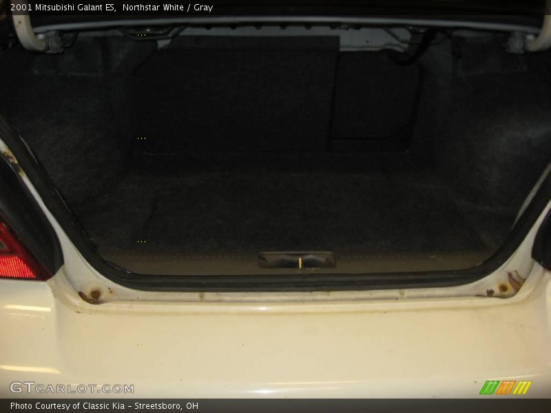 Northstar White / Gray 2001 Mitsubishi Galant ES