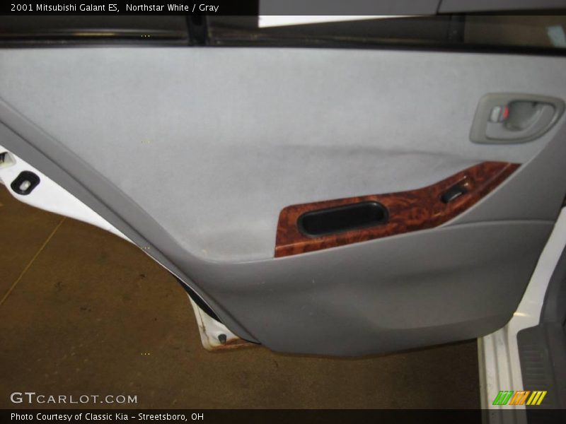 Northstar White / Gray 2001 Mitsubishi Galant ES