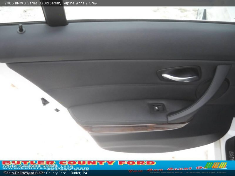 Alpine White / Grey 2006 BMW 3 Series 330xi Sedan