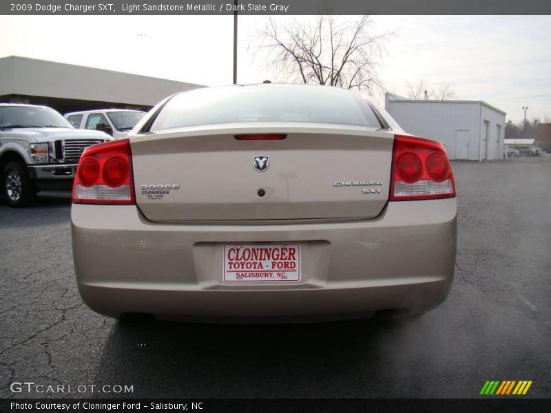 Light Sandstone Metallic / Dark Slate Gray 2009 Dodge Charger SXT