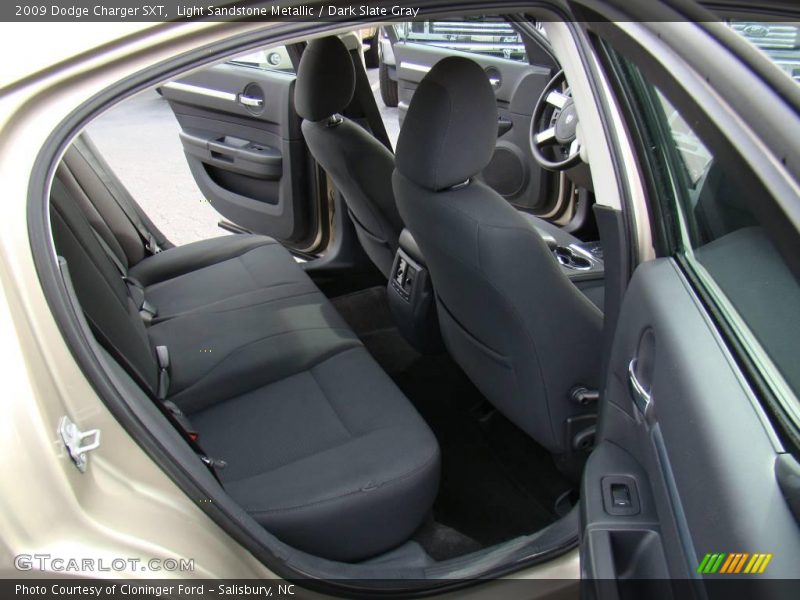 Light Sandstone Metallic / Dark Slate Gray 2009 Dodge Charger SXT