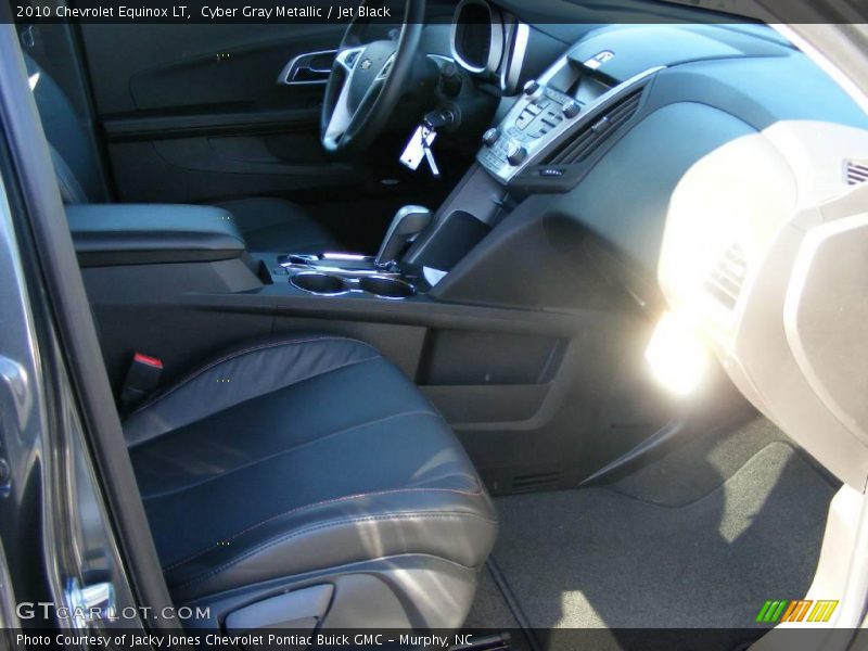 Cyber Gray Metallic / Jet Black 2010 Chevrolet Equinox LT