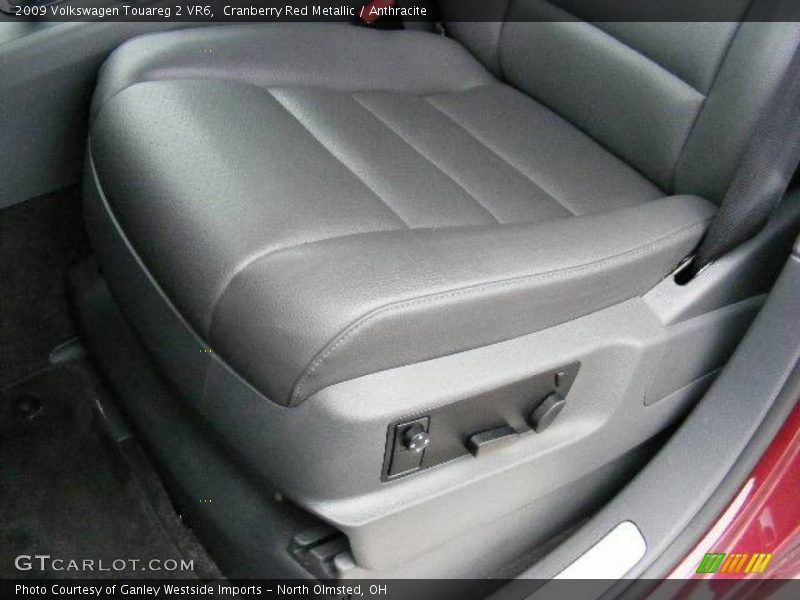 Cranberry Red Metallic / Anthracite 2009 Volkswagen Touareg 2 VR6