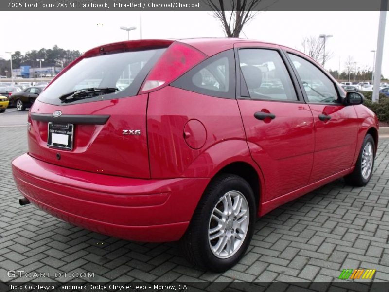 Infra-Red / Charcoal/Charcoal 2005 Ford Focus ZX5 SE Hatchback