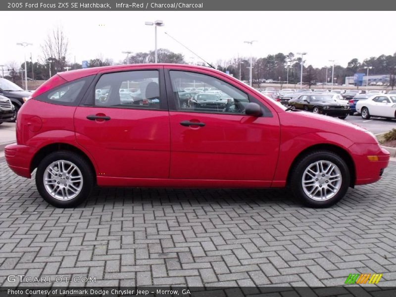 Infra-Red / Charcoal/Charcoal 2005 Ford Focus ZX5 SE Hatchback