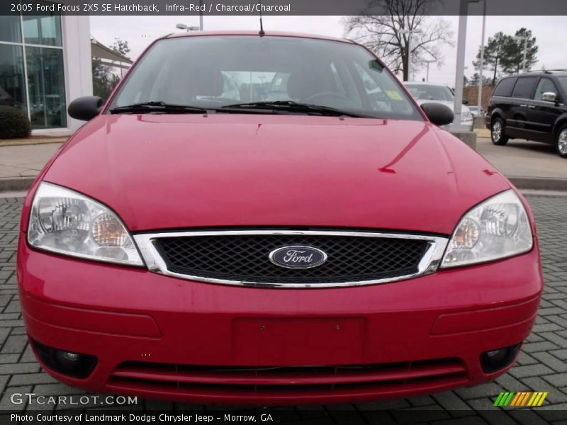 Infra-Red / Charcoal/Charcoal 2005 Ford Focus ZX5 SE Hatchback