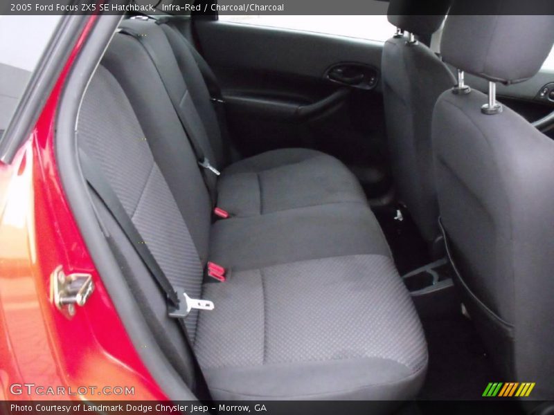 Infra-Red / Charcoal/Charcoal 2005 Ford Focus ZX5 SE Hatchback
