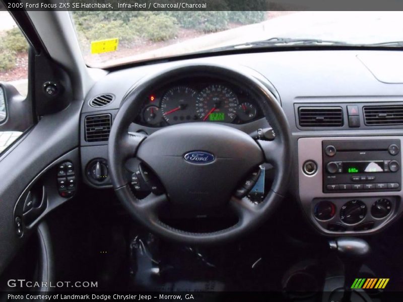 Infra-Red / Charcoal/Charcoal 2005 Ford Focus ZX5 SE Hatchback