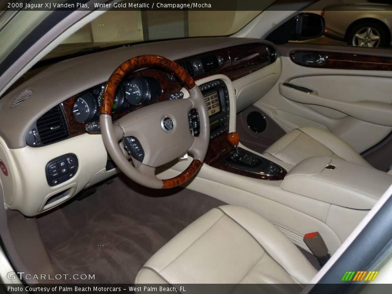Winter Gold Metallic / Champagne/Mocha 2008 Jaguar XJ Vanden Plas