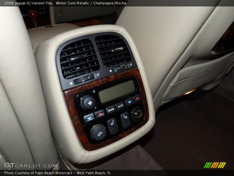 Winter Gold Metallic / Champagne/Mocha 2008 Jaguar XJ Vanden Plas