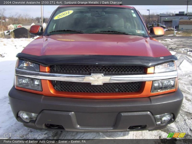 Sunburst Orange Metallic / Dark Charcoal 2004 Chevrolet Avalanche 1500 Z71 4x4