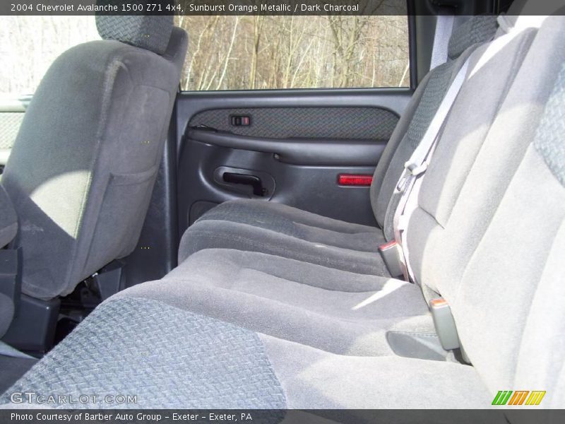 Sunburst Orange Metallic / Dark Charcoal 2004 Chevrolet Avalanche 1500 Z71 4x4