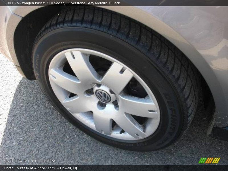 Silverstone Grey Metallic / Black 2003 Volkswagen Passat GLX Sedan