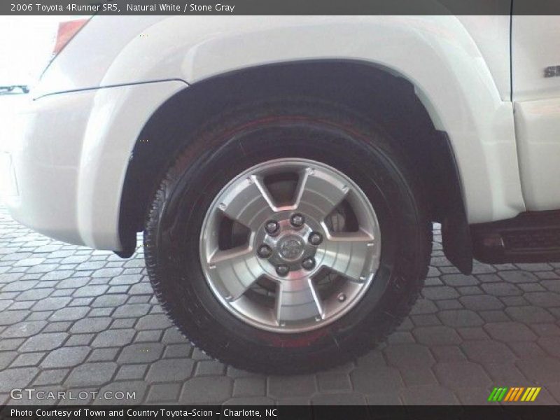 Natural White / Stone Gray 2006 Toyota 4Runner SR5