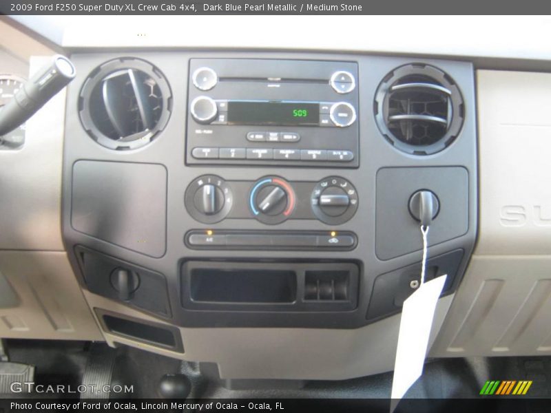 Dark Blue Pearl Metallic / Medium Stone 2009 Ford F250 Super Duty XL Crew Cab 4x4