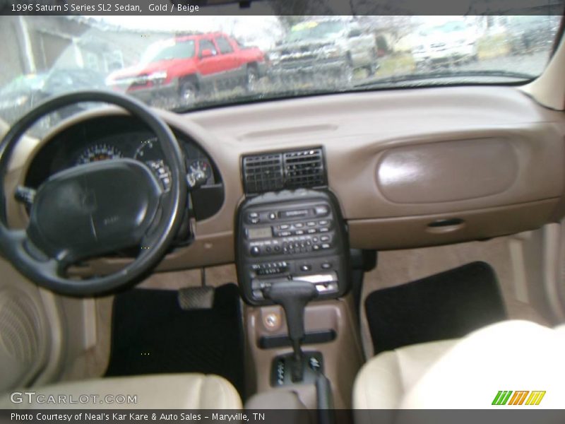 Gold / Beige 1996 Saturn S Series SL2 Sedan