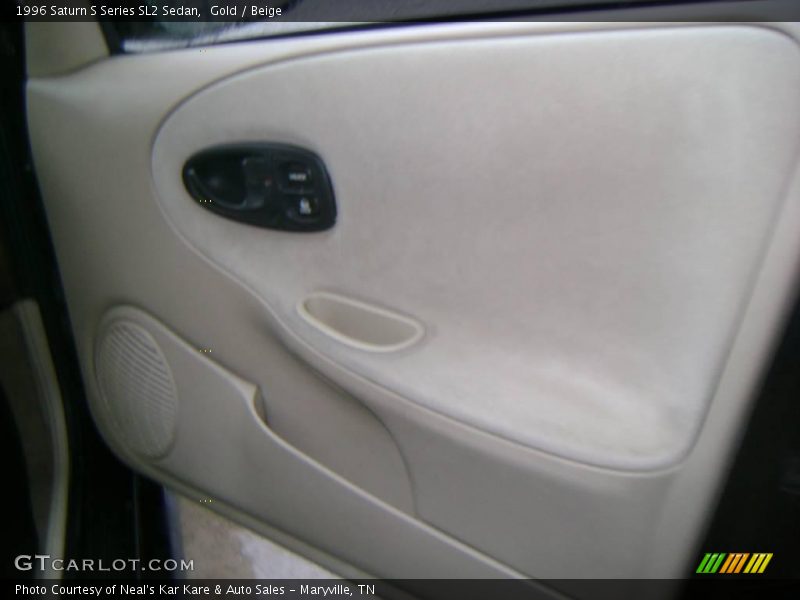Gold / Beige 1996 Saturn S Series SL2 Sedan