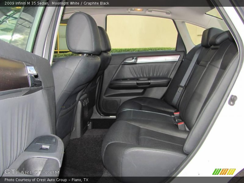 Moonlight White / Graphite Black 2009 Infiniti M 35 Sedan