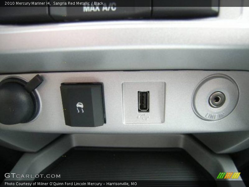 Sangria Red Metallic / Black 2010 Mercury Mariner I4