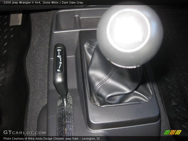 Stone White / Dark Slate Gray 2006 Jeep Wrangler X 4x4