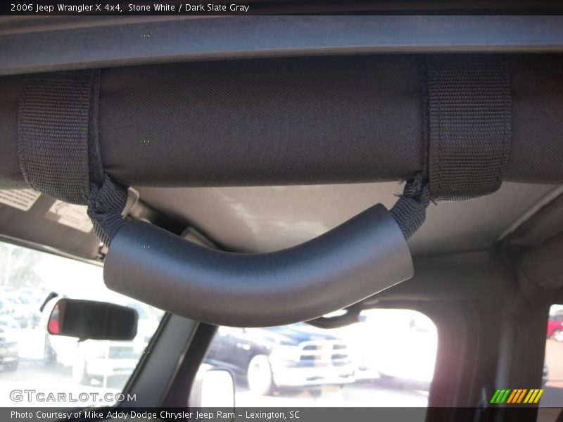 Stone White / Dark Slate Gray 2006 Jeep Wrangler X 4x4